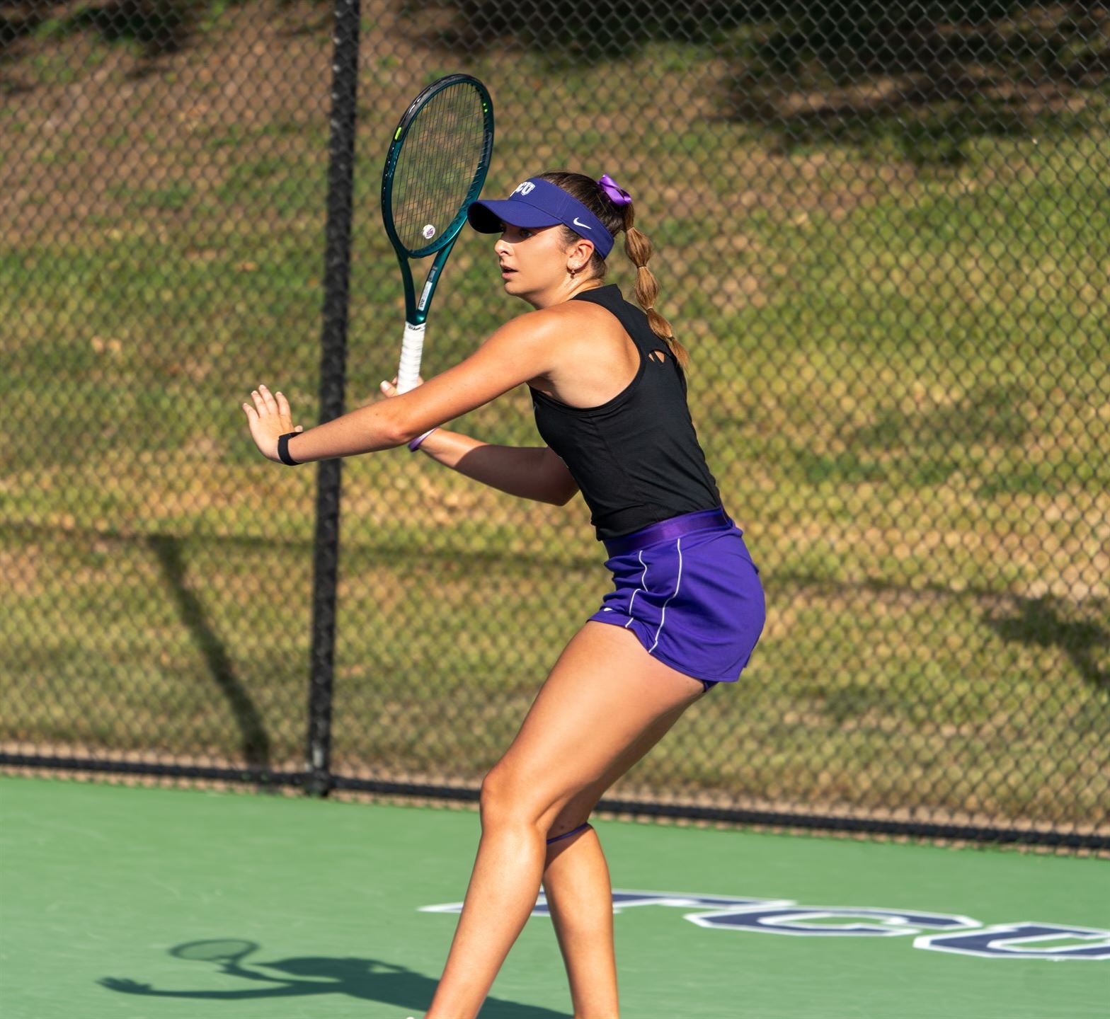 Tomi Main coaching tennis forehand technique
